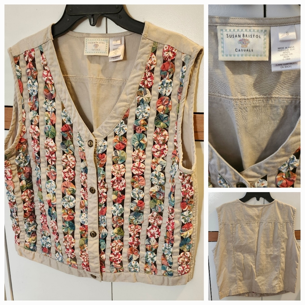 Gently used. VINTAGE Susan Bristol  Beautiful Flower Vest. Size Small. $19